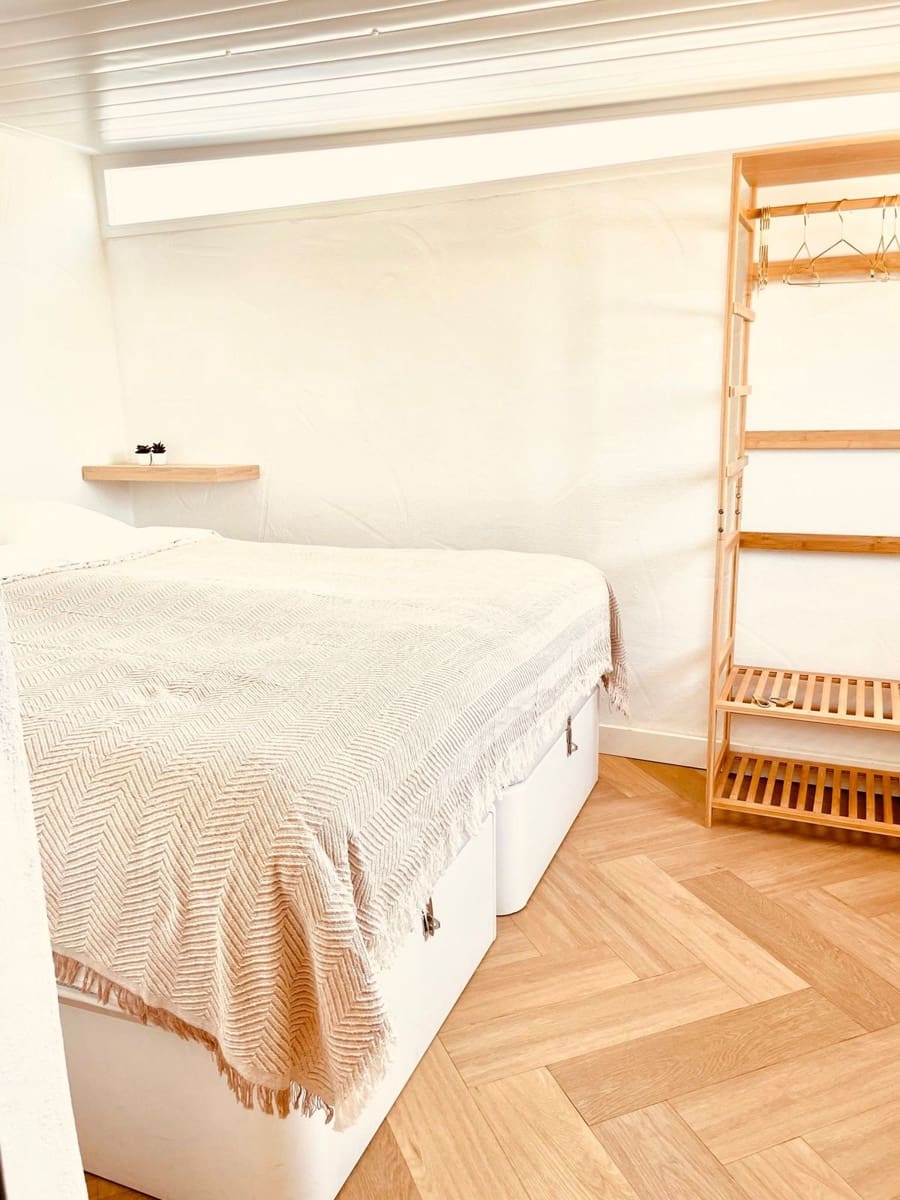 2 slaapkamer Appartement voor vakantieverhuur in Nueva Andalucia met zwembad garage - € 1.200 (Ref: 9920970)