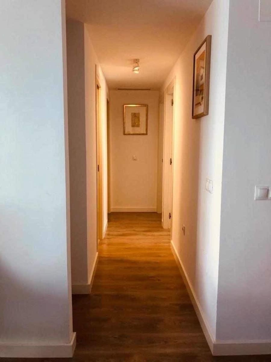 3 sovrum Lägenhet att hyra i Nueva Andalucia med pool garage - 2 400 € (Ref: 9920972)