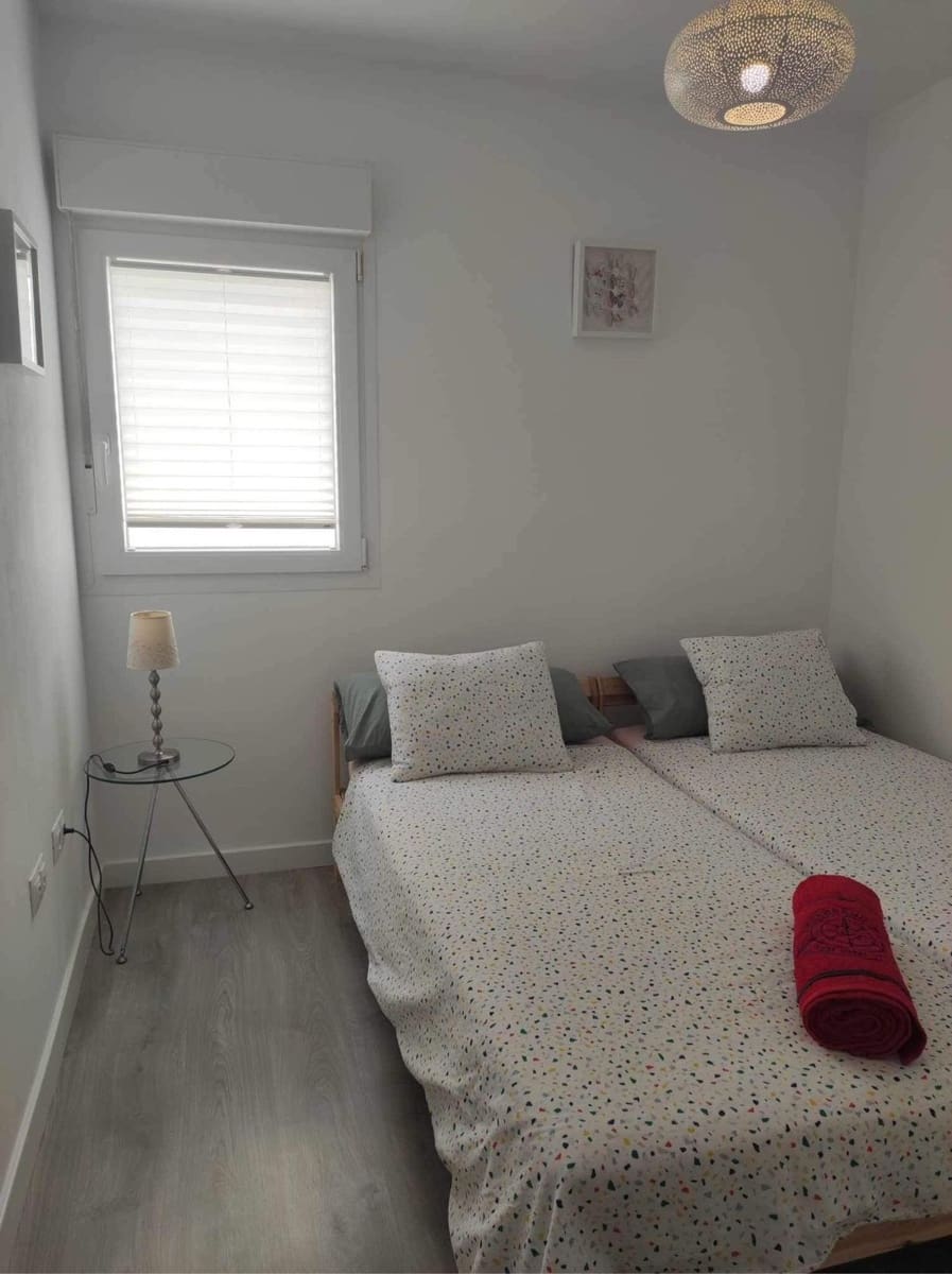 3 sovrum Lägenhet att hyra i Nueva Andalucia med pool garage - 2 400 € (Ref: 9920972)