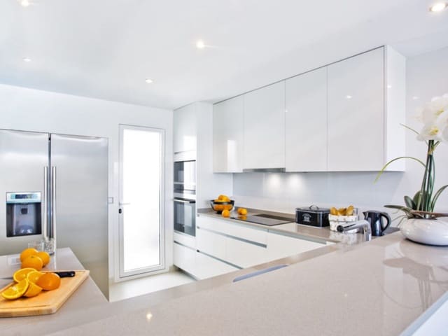 3 quarto Casa em Banda para arrendamento para férias em Lomas De Marbella, Marbella com piscina Garagem - 4 000 € (Ref: 9920974)