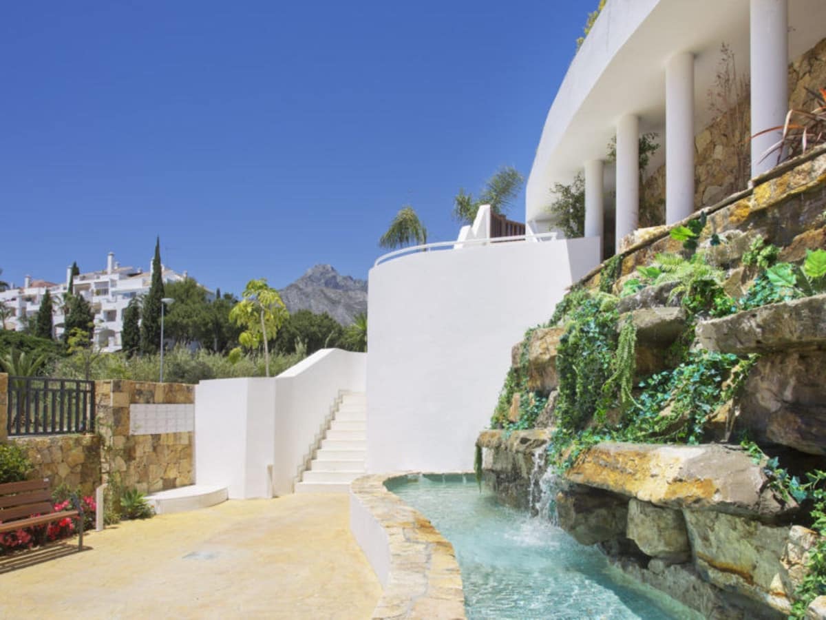 3 quarto Casa em Banda para arrendamento para férias em Golden Mile com piscina Garagem - 4 000 € (Ref: 9920974)