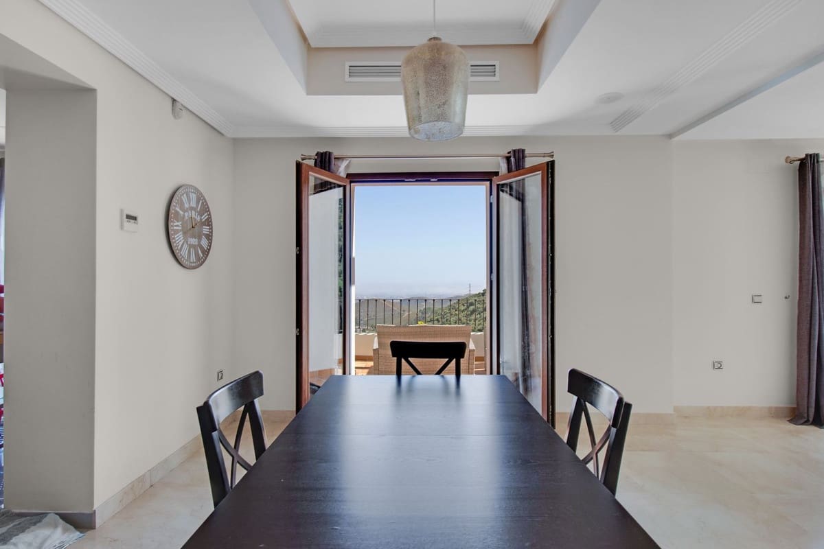 3 soveværelse Villa til salg i Benahavis med swimmingpool garage - € 1.100.000 (Ref: 9920975)
