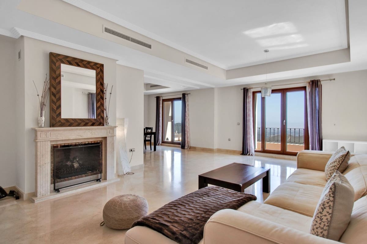 3 soveværelse Villa til salg i Benahavis med swimmingpool garage - € 1.100.000 (Ref: 9920975)