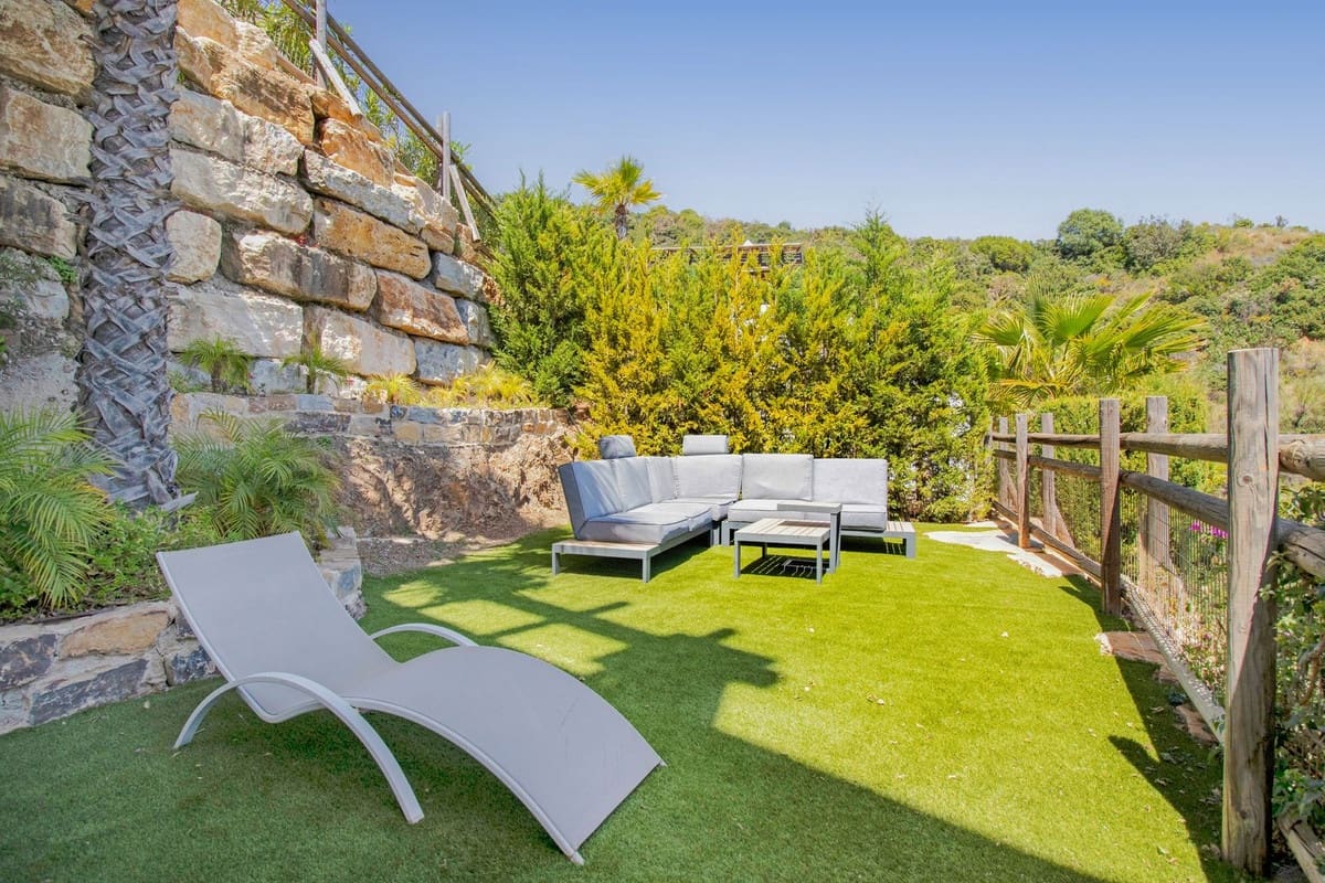3 soveværelse Villa til salg i Benahavis med swimmingpool garage - € 1.100.000 (Ref: 9920975)