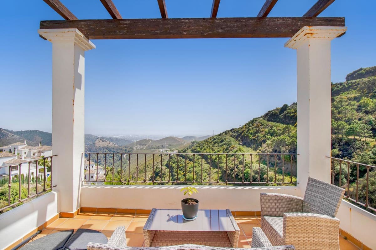 3 soveværelse Villa til salg i Benahavis med swimmingpool garage - € 1.100.000 (Ref: 9920975)