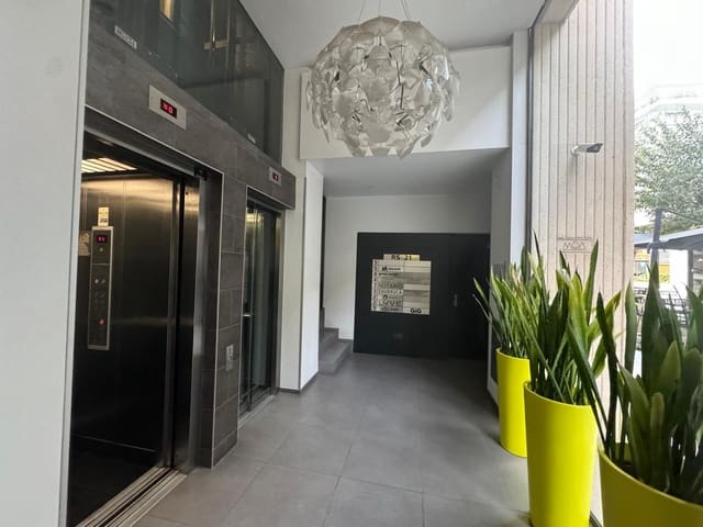Biuro do wynajęcia w Ricardo Soriano, Marbella z garażem - 6 000 € (Ref: 9920978)