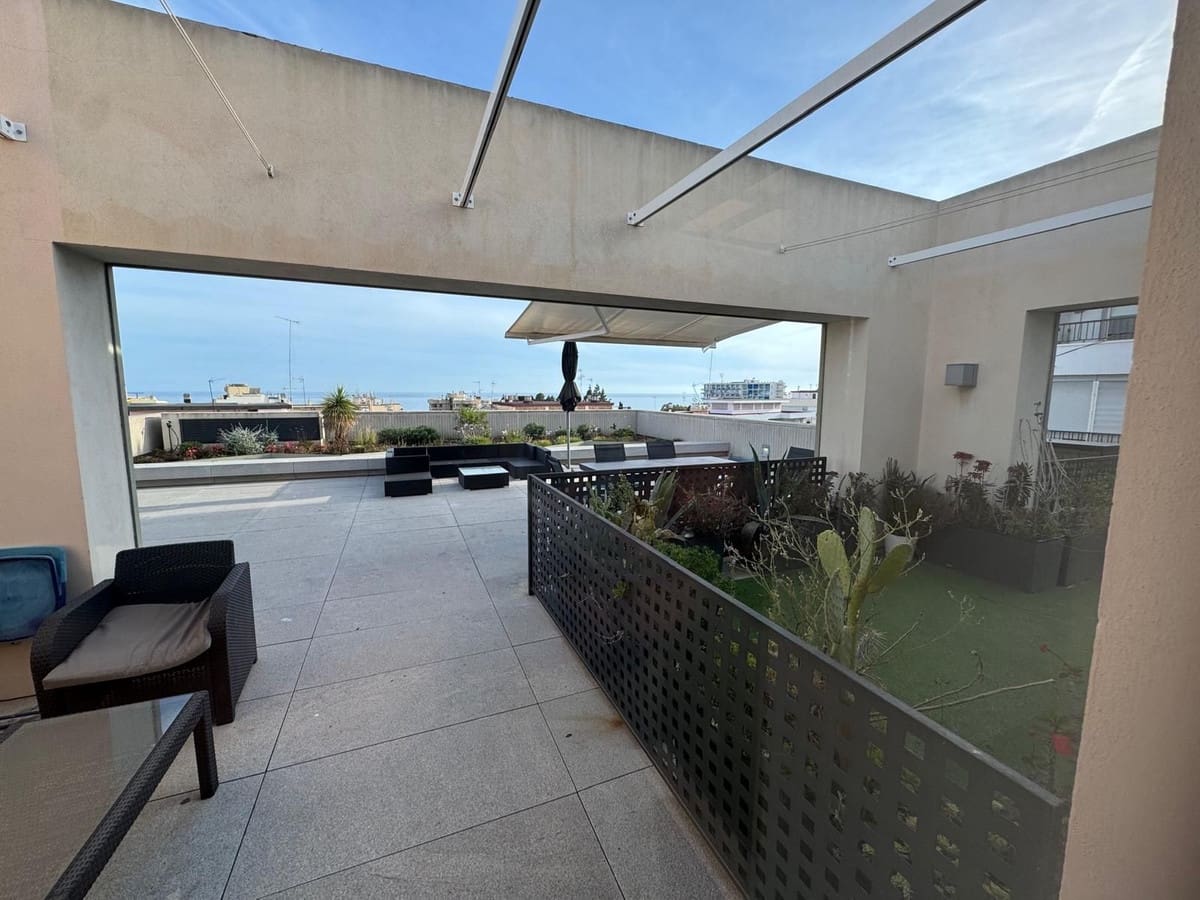 Biuro do wynajęcia w Marbella z garażem - 6 000 € (Ref: 9920978)