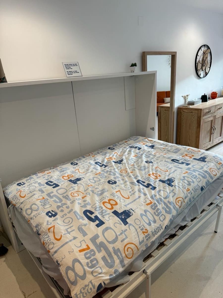 1 slaapkamer Appartement voor vakantieverhuur in Marbella met zwembad - € 700 (Ref: 9920979)