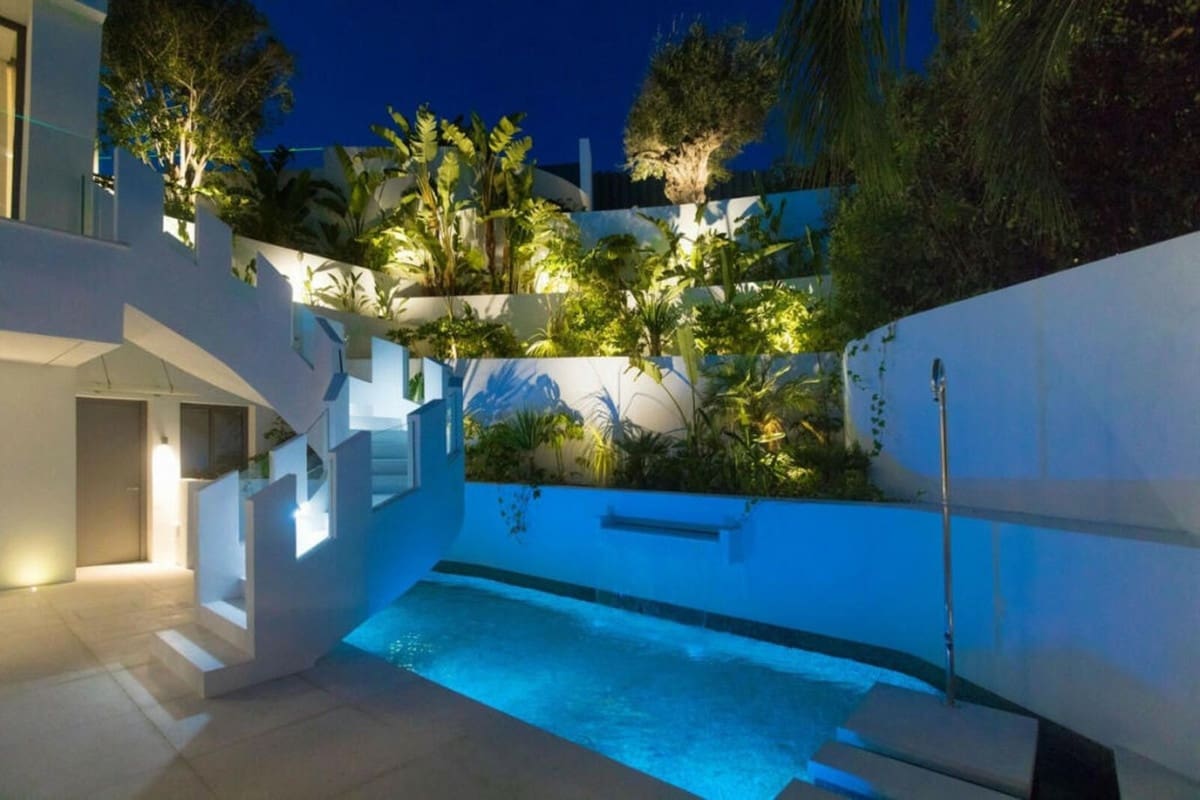 6 Zimmer Villa zu verkaufen in La Quinta mit Pool - 6.450.000 € (Ref: 9920980)