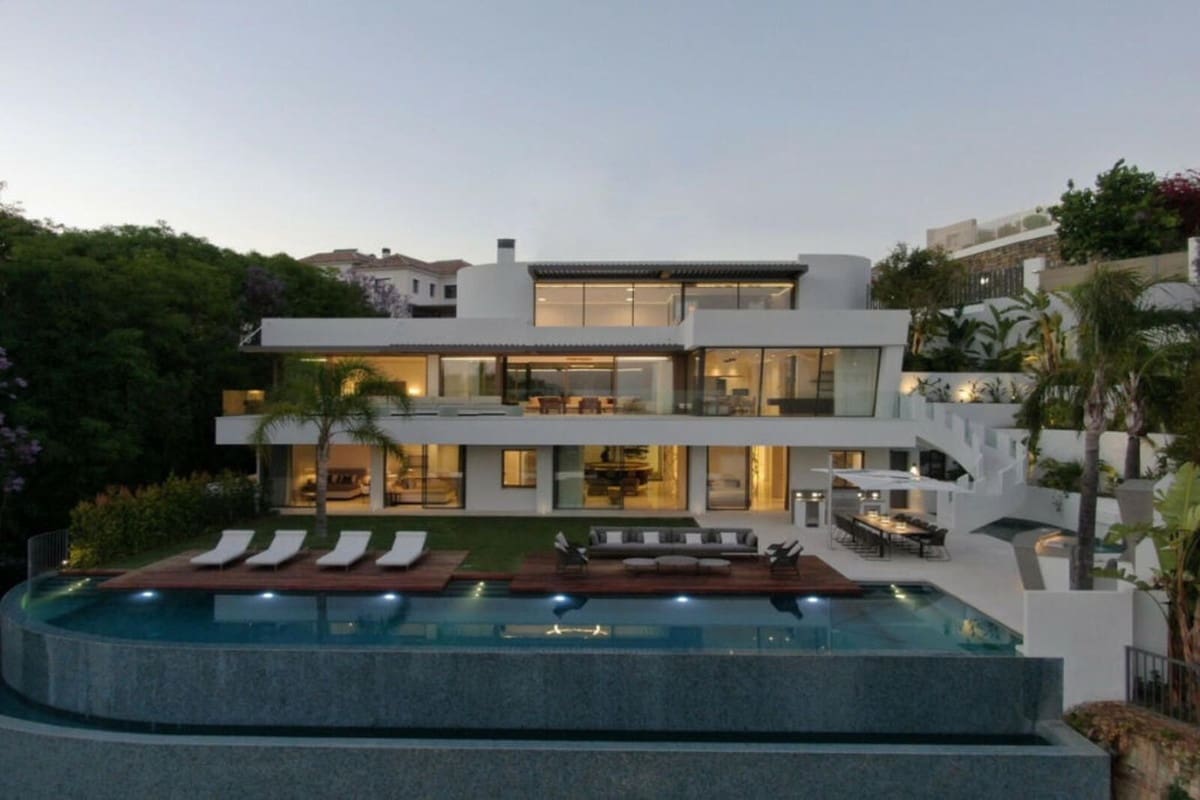6 Zimmer Villa zu verkaufen in La Quinta mit Pool - 6.450.000 € (Ref: 9920980)