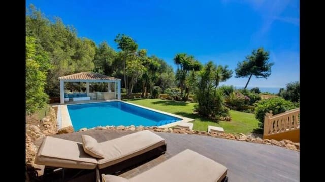 6 slaapkamer Villa voor vakantieverhuur in Sierra Blanca, Marbella met zwembad garage - € 10.000 (Ref: 9920981)