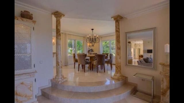 6 slaapkamer Villa voor vakantieverhuur in Sierra Blanca, Marbella met zwembad garage - € 10.000 (Ref: 9920981)