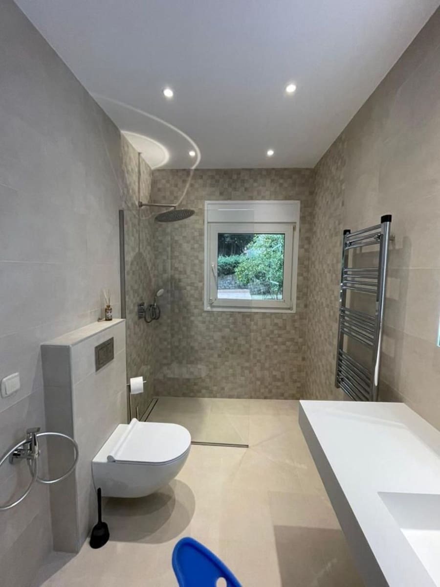 6 slaapkamer Villa voor vakantieverhuur in Golden Mile met zwembad garage - € 10.000 (Ref: 9920981)