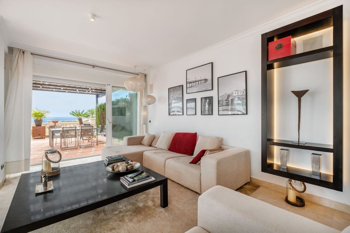 5 slaapkamer Halfvrijstaande villa voor vakantieverhuur in Elviria met zwembad garage - € 5.000 (Ref: 9920983)