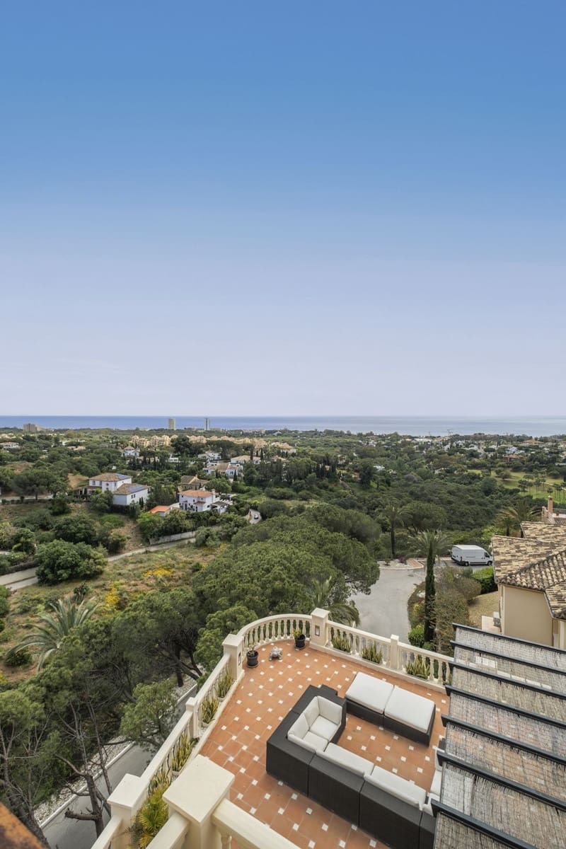 5 slaapkamer Halfvrijstaande villa voor vakantieverhuur in Elviria met zwembad garage - € 5.000 (Ref: 9920983)