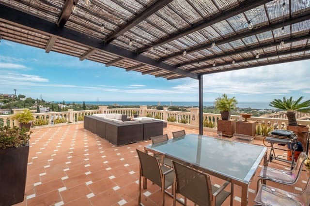 5 slaapkamer Halfvrijstaande villa voor vakantieverhuur in Elviria, Marbella met zwembad garage - € 5.000 (Ref: 9920983)