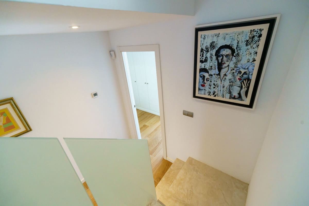 2 soveværelse Lejlighed til salg i La Alcaidesa med swimmingpool garage - € 500.000 (Ref: 9920984)