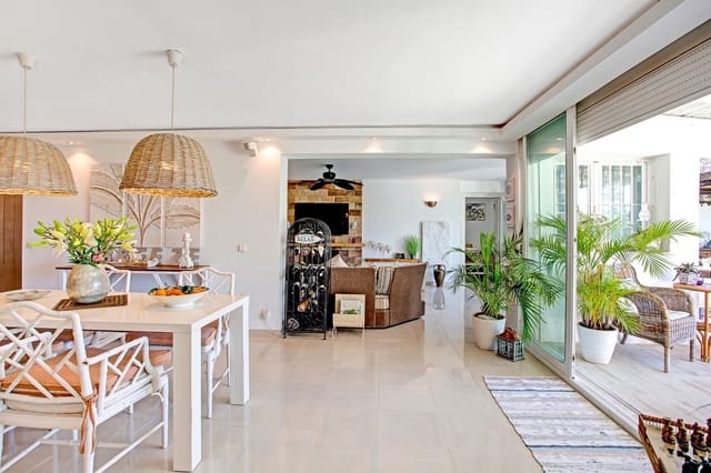 6 sypialnia Willa do wynajęcia w Marbesa, Marbella z basenem garażem - 7 500 € (Ref: 9920986)