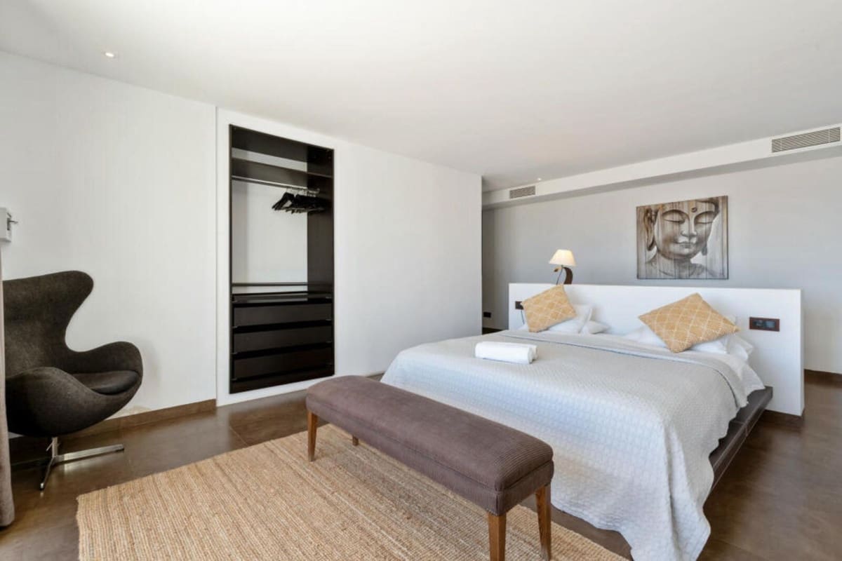 9 slaapkamer Villa te koop in Benahavis - € 3.850.000 (Ref: 9920987)