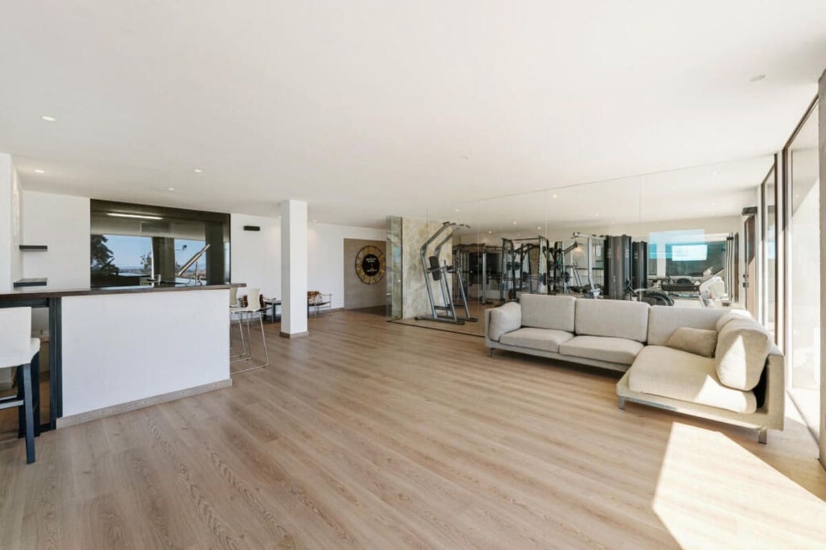 9 slaapkamer Villa te koop in Benahavis - € 3.850.000 (Ref: 9920987)