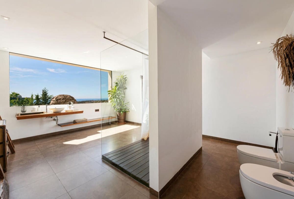 9 slaapkamer Villa te koop in Benahavis - € 3.850.000 (Ref: 9920987)