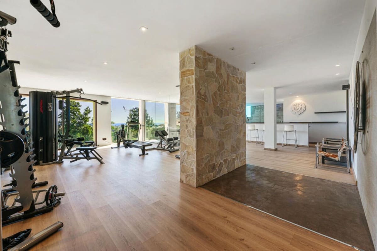 9 slaapkamer Villa te koop in Benahavis - € 3.850.000 (Ref: 9920987)