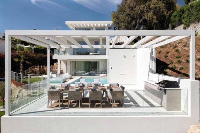 5 slaapkamer Villa voor vakantieverhuur in Elviria, Marbella met zwembad garage - € 5.500 (Ref: 9920990)