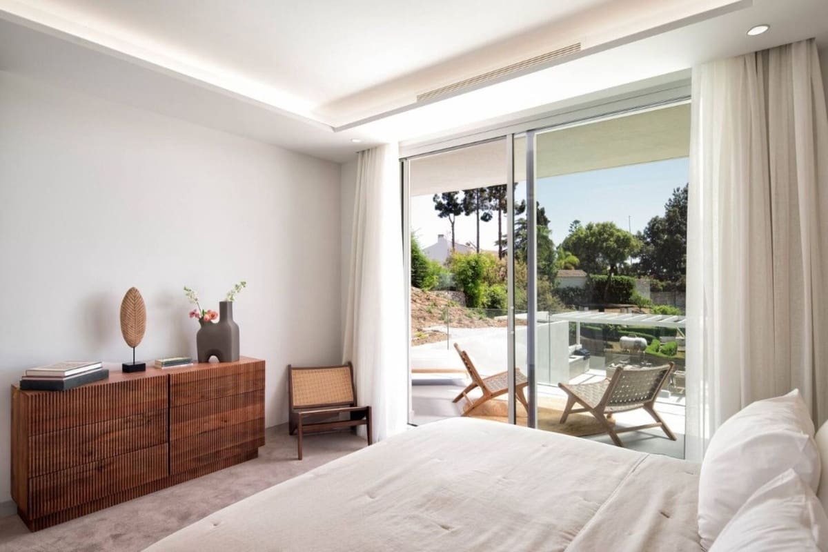 5 slaapkamer Villa voor vakantieverhuur in Elviria met zwembad garage - € 5.500 (Ref: 9920990)