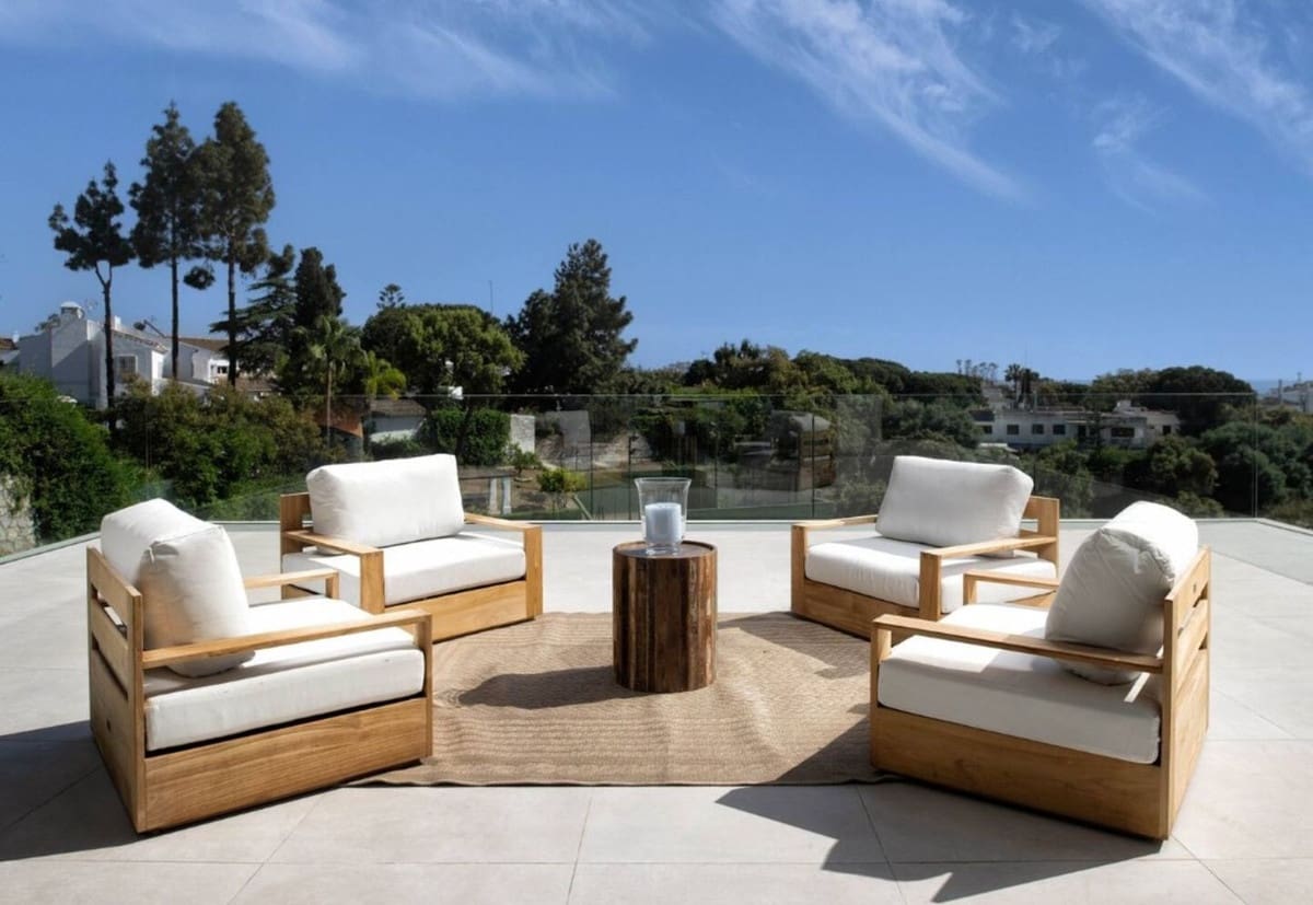 5 slaapkamer Villa voor vakantieverhuur in Elviria met zwembad garage - € 5.500 (Ref: 9920990)
