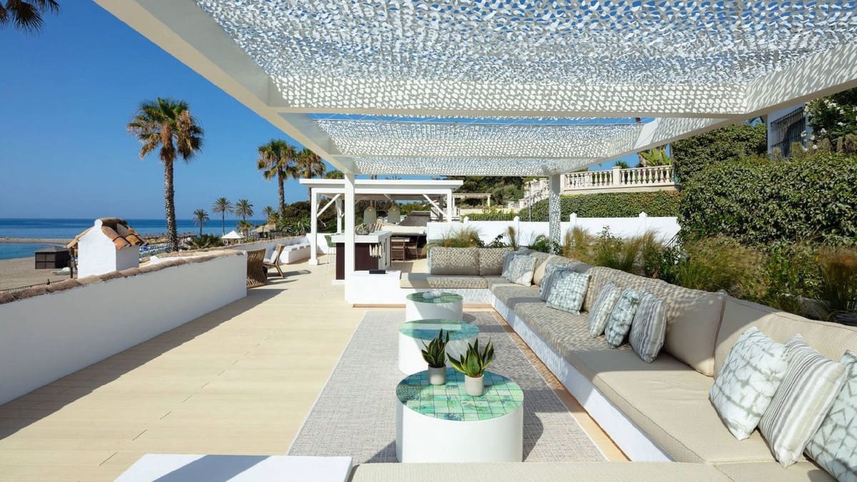 5 bedroom Villa for holiday rental in Golden Mile with pool garage - € 15,000 (Ref: 9920991)