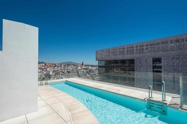 2 slaapkamer Appartement voor vakantieverhuur in Centro, Estepona met zwembad garage - € 1.500 (Ref: 9920993)