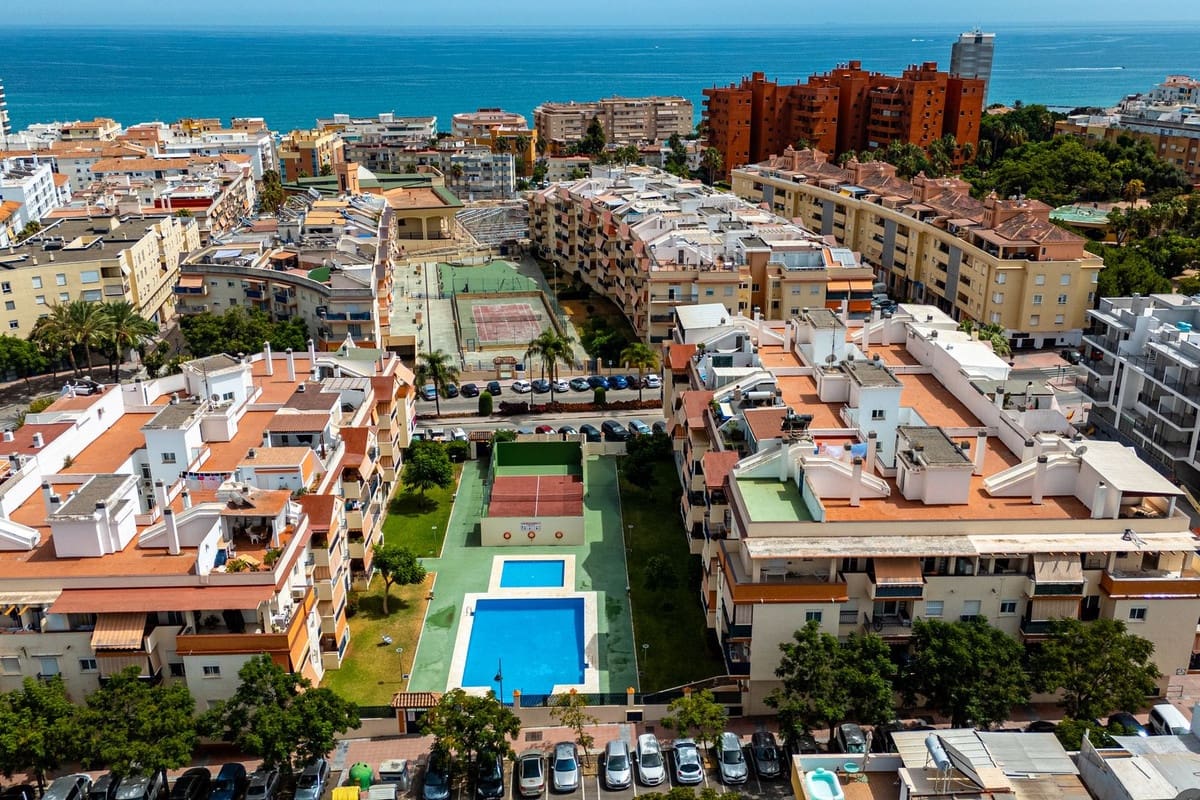 3 camera da letto Appartamento in vendita in Estepona con piscina garage - 365.000 € (Rif: 9920995)