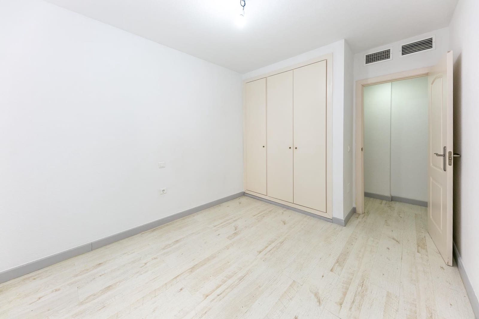 3 slaapkamer Flat te koop in Benalmadena met zwembad garage - € 355.000 (Ref: 10030617)