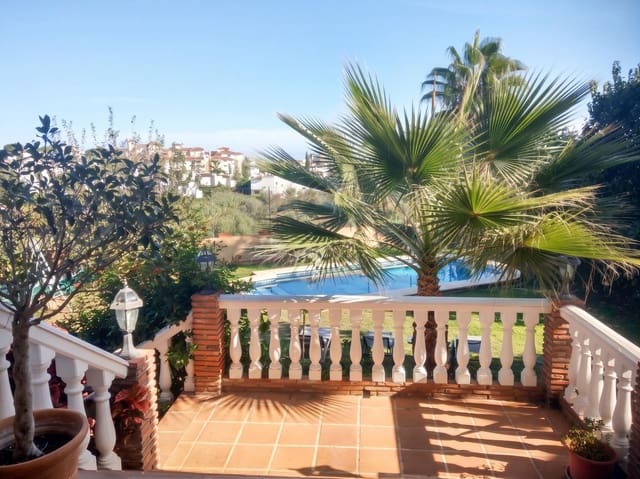 4 soverom Villa til salgs i La Sierrezuela, Mijas med svømmebasseng garasje - € 1 095 000 (Ref: 10043050)