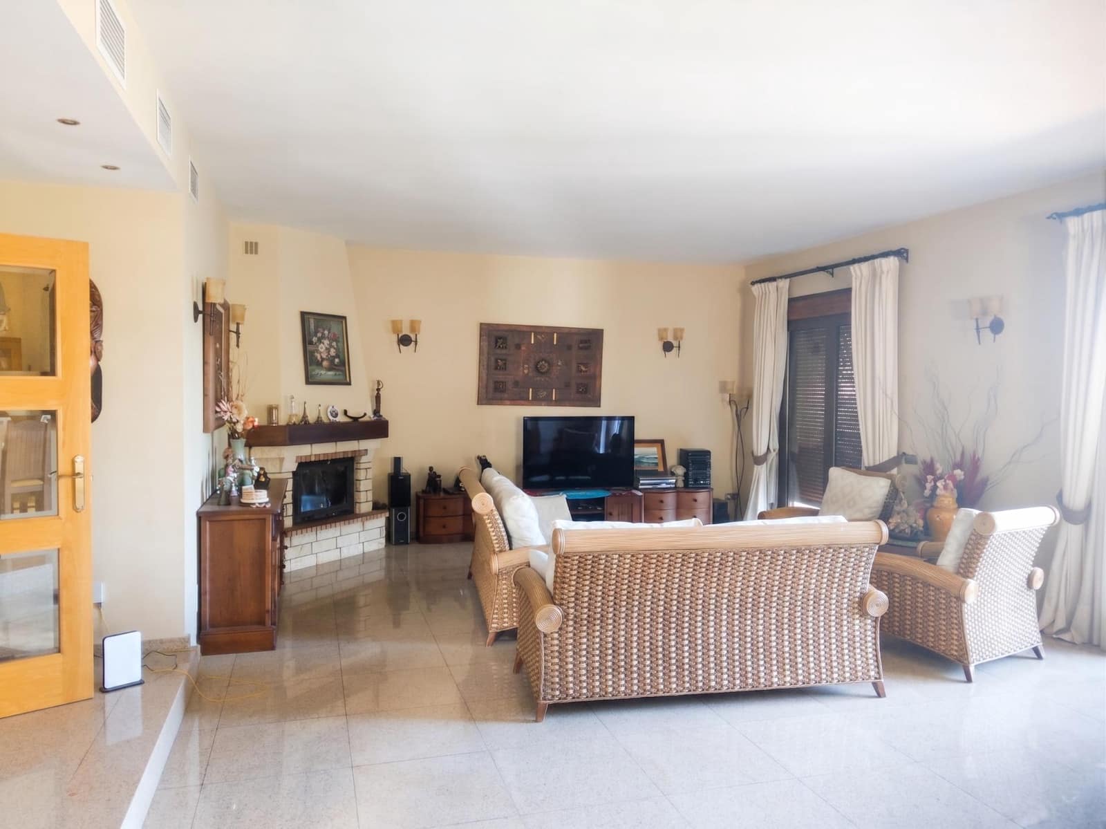 4 sovrum Villa till salu i La Sierrezuela med pool garage - 1 095 000 € (Ref: 10043050)