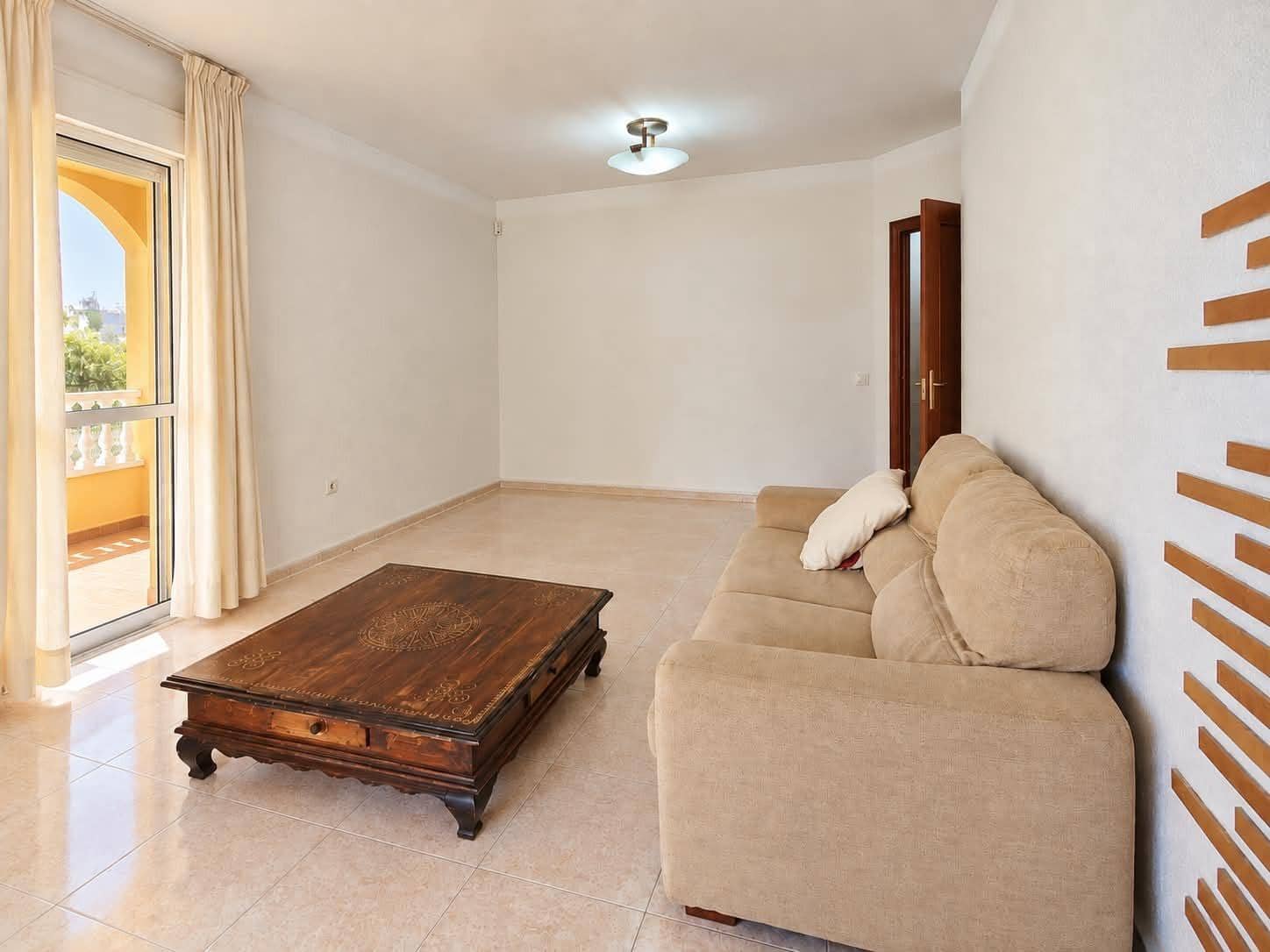 2 soverom Leilighet til salgs i Benalmadena med garasje - € 390 000 (Ref: 10078415)