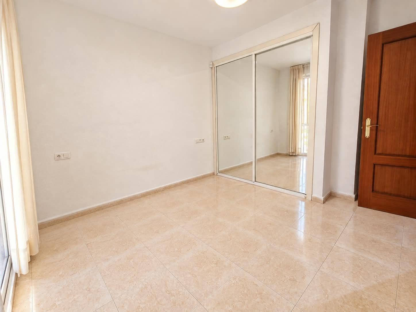 2 soverom Leilighet til salgs i Benalmadena med garasje - € 390 000 (Ref: 10078415)