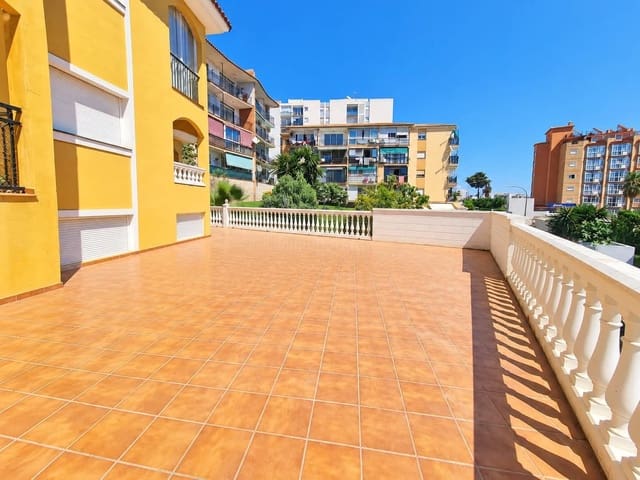 2 soverom Leilighet til salgs i Benalmádena med garasje - € 390 000 (Ref: 10078415)