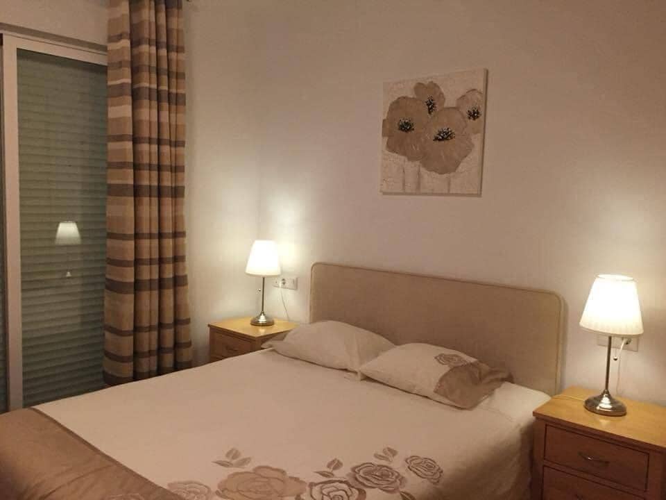 2 Zimmer Apartment zu verkaufen in Carvajal mit Pool - 360.000 € (Ref: 10086182)