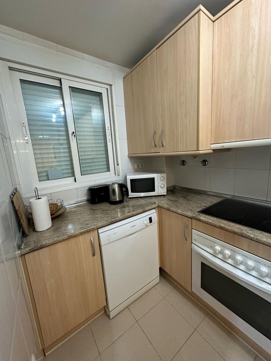 2 Zimmer Apartment zu verkaufen in Carvajal mit Pool - 360.000 € (Ref: 10086182)