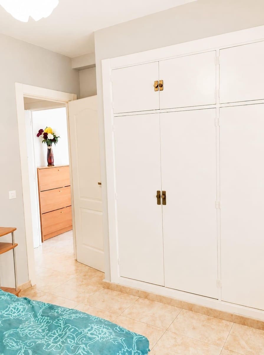 3 bedroom Apartment for sale in Fuengirola - € 295,000 (Ref: 10100193)