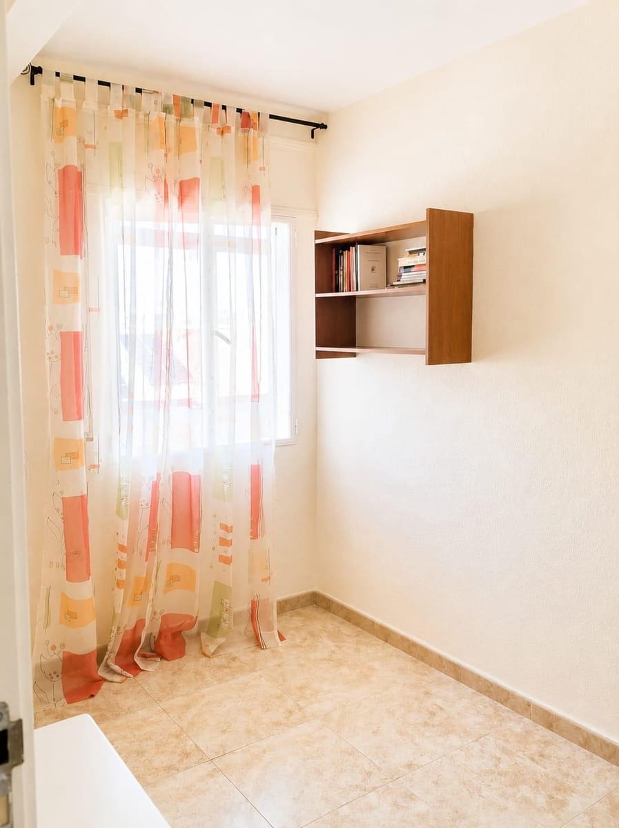 3 bedroom Apartment for sale in Fuengirola - € 295,000 (Ref: 10100193)