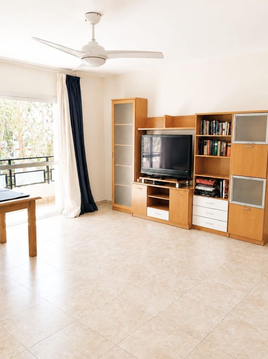 3 bedroom Apartment for sale in Fuengirola - € 295,000 (Ref: 10100193)