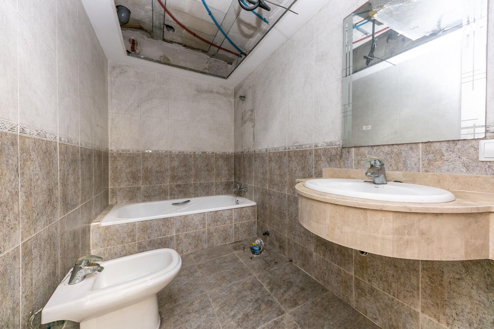 3 soveværelse Rækkehus til salg i La Duquesa / Puerto de la Duquesa med swimmingpool garage - € 360.000 (Ref: 10102658)