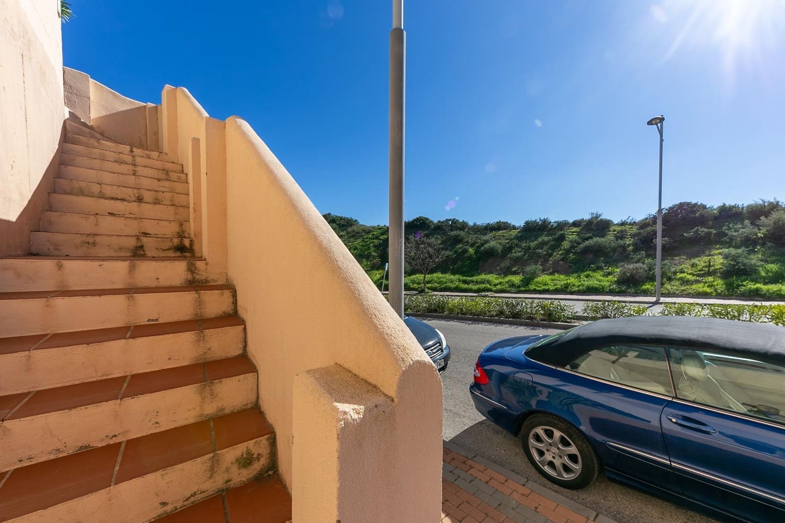 3 soveværelse Rækkehus til salg i La Duquesa / Puerto de la Duquesa med swimmingpool garage - € 360.000 (Ref: 10102658)