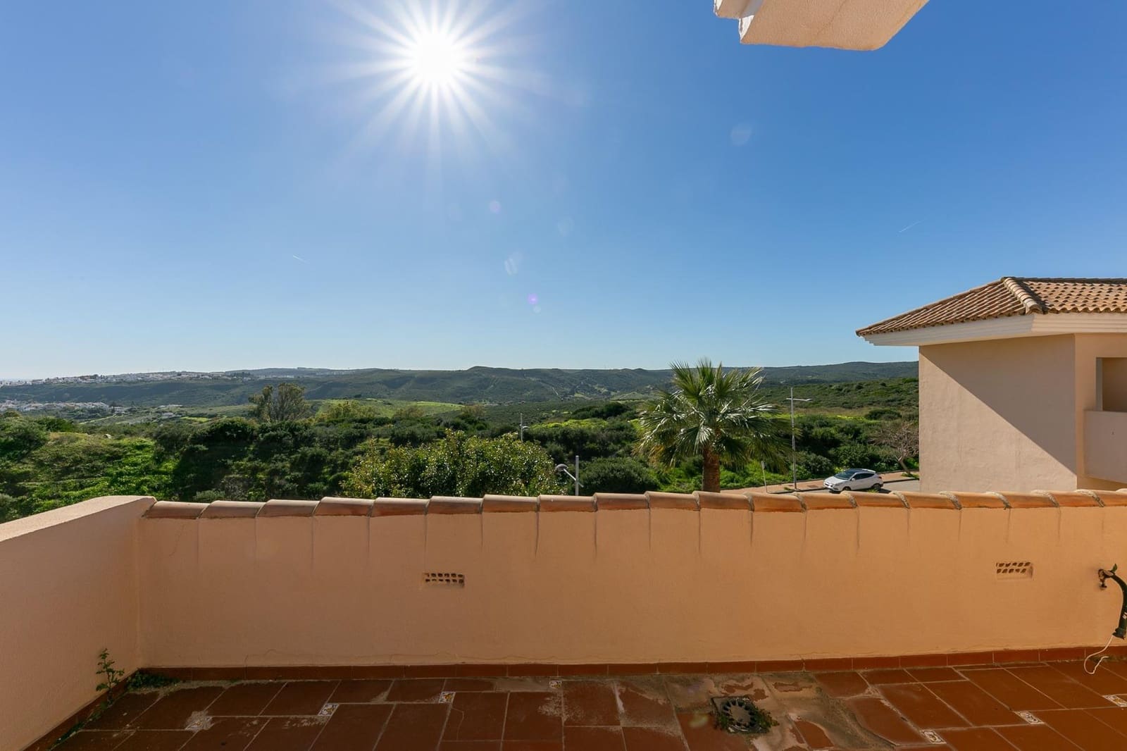 3 soveværelse Rækkehus til salg i La Duquesa / Puerto de la Duquesa med swimmingpool garage - € 360.000 (Ref: 10102658)
