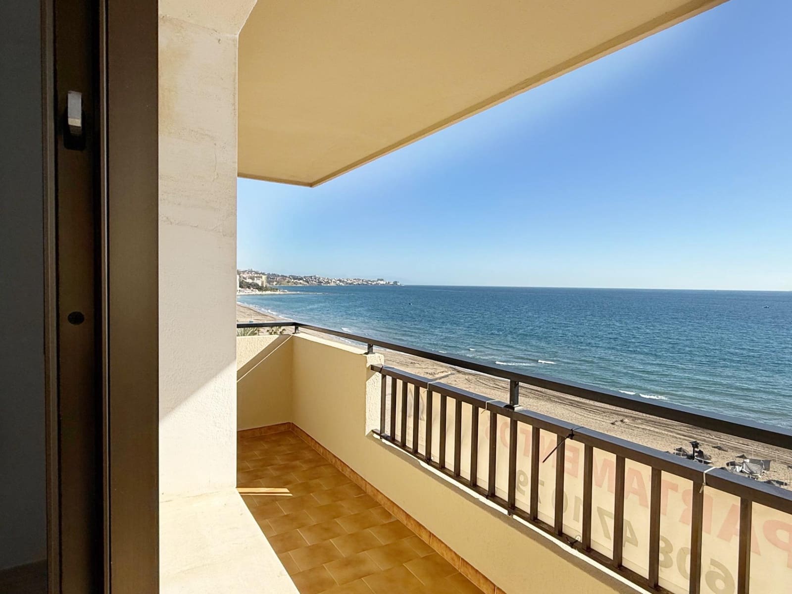 2 Zimmer Apartment zu verkaufen in Fuengirola mit Pool Garage - 550.000 € (Ref: 8849923)