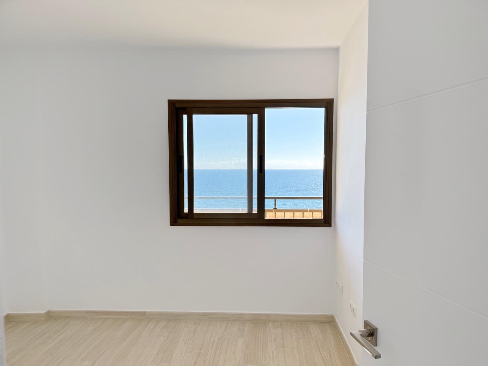 2 Zimmer Apartment zu verkaufen in Fuengirola mit Pool Garage - 550.000 € (Ref: 8849923)
