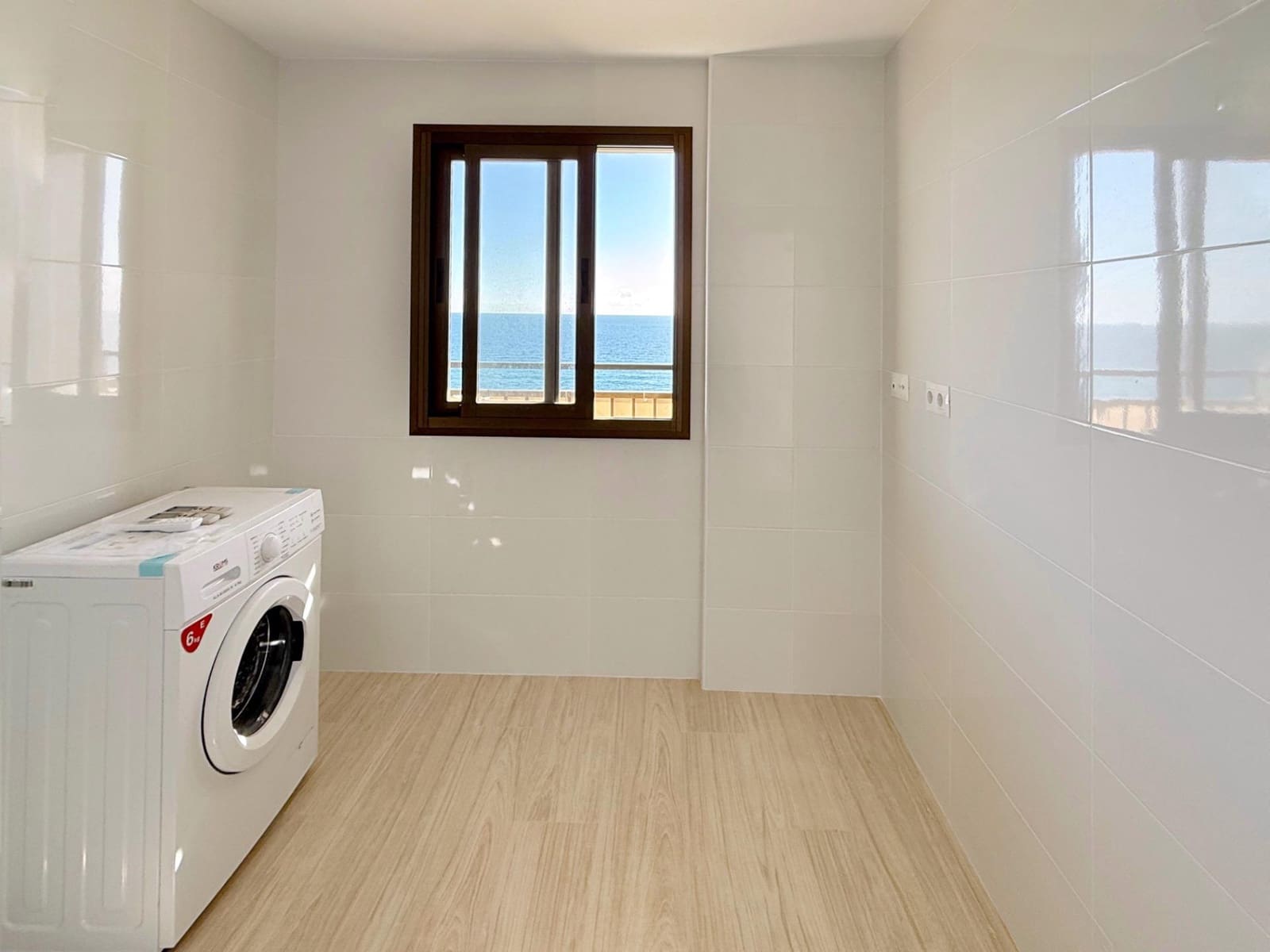 2 Zimmer Apartment zu verkaufen in Fuengirola mit Pool Garage - 550.000 € (Ref: 8849923)