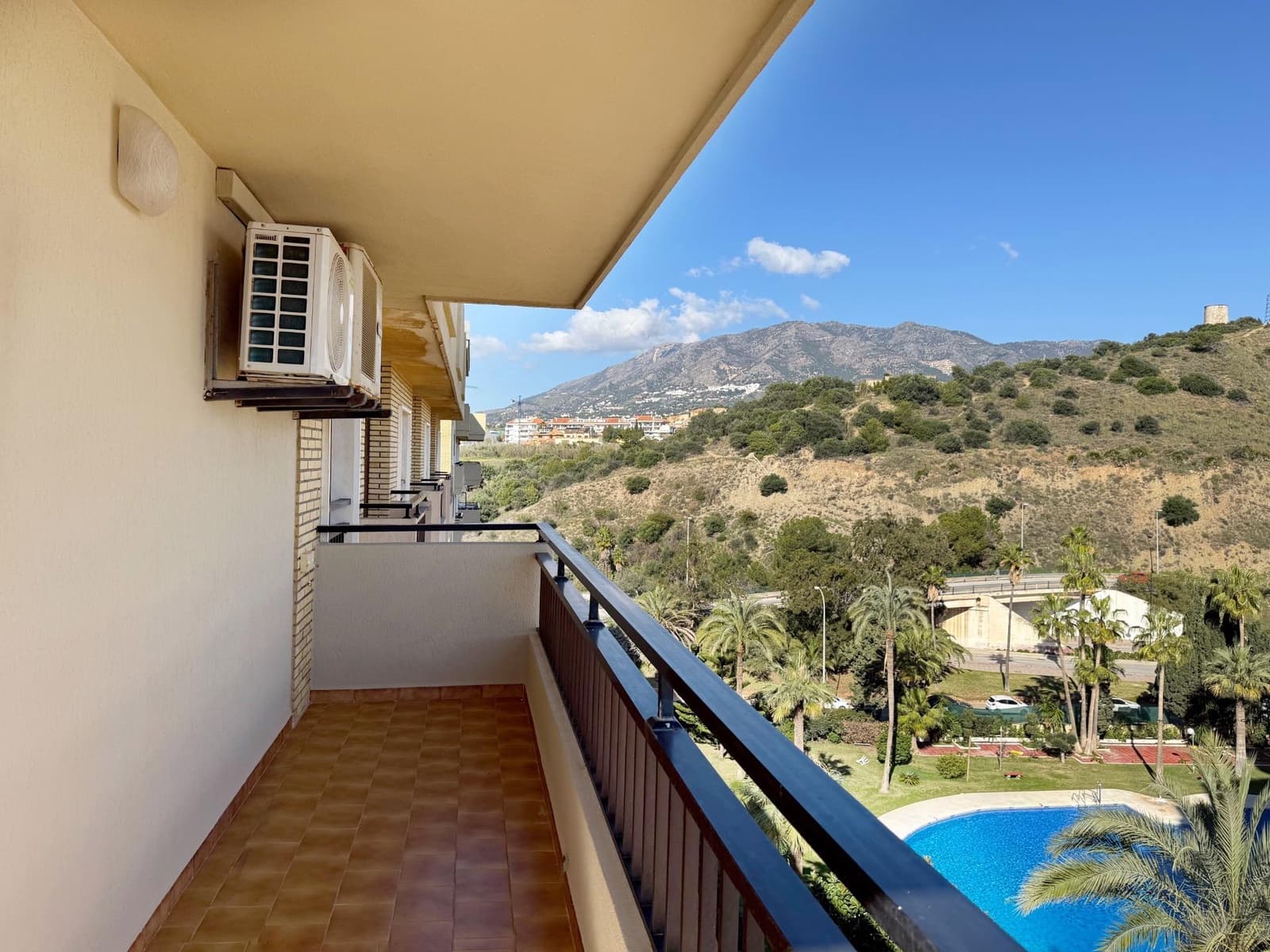 2 Zimmer Apartment zu verkaufen in Fuengirola mit Pool Garage - 550.000 € (Ref: 8849923)